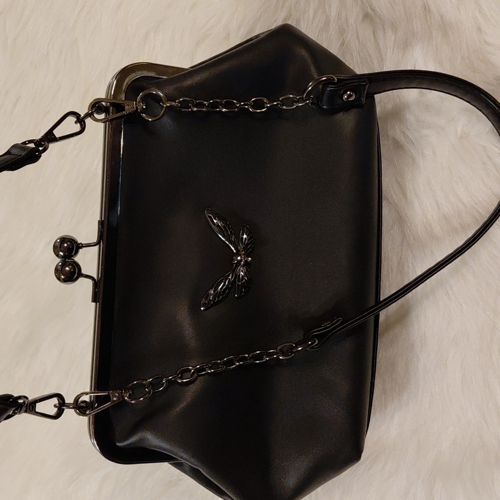 KILLSTAR SMALL BLACK KISSLOCK BUTTERFLY SKULL EMBLEM ON FRONT REMOVABLE STRAPS - Picture 9 of 12